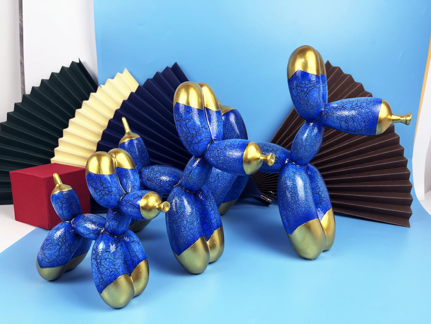 Statuette Balloon Dog en bois massif
